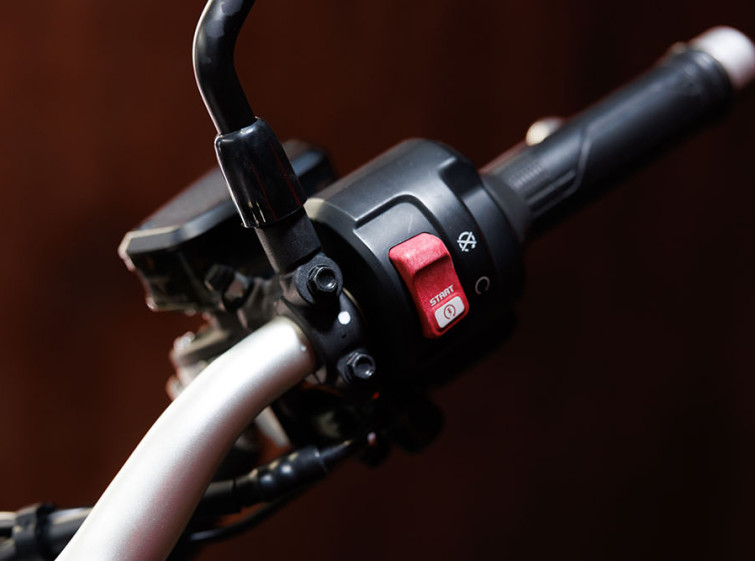 Мотоцикл Honda CB1000R з пробігом 13936 км