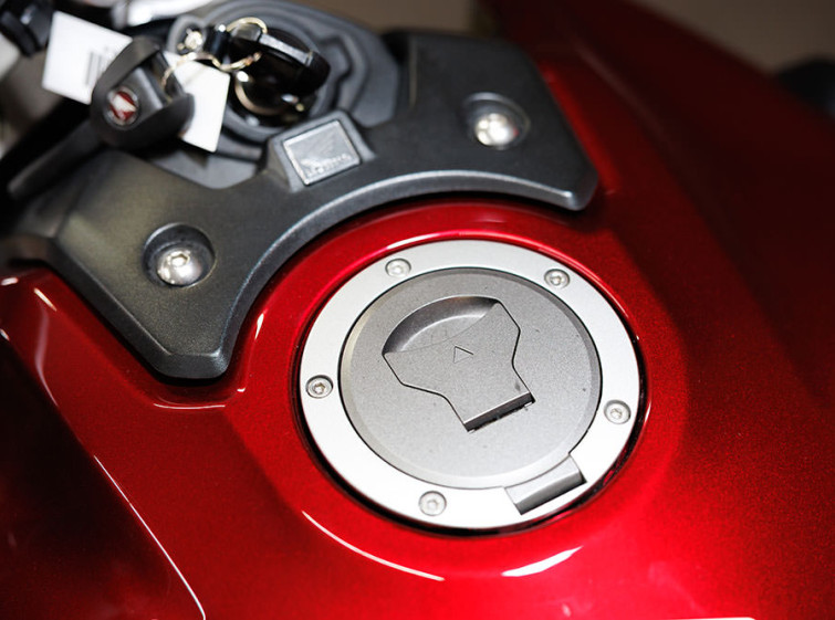 Мотоцикл Honda CB1000R з пробігом 13936 км