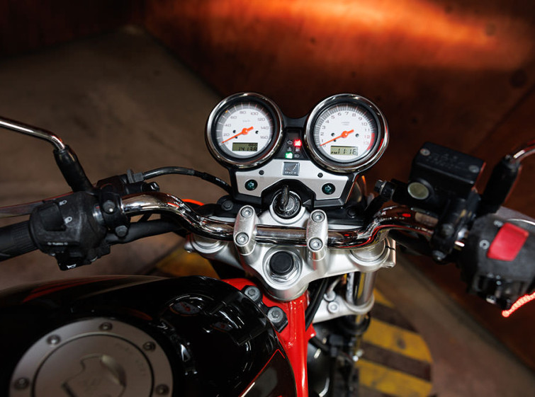 Мотоцикл Honda VTR 250 Інжектор с пробегом 14138 км