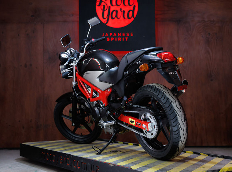 Мотоцикл Honda VTR 250 Інжектор с пробегом 14138 км