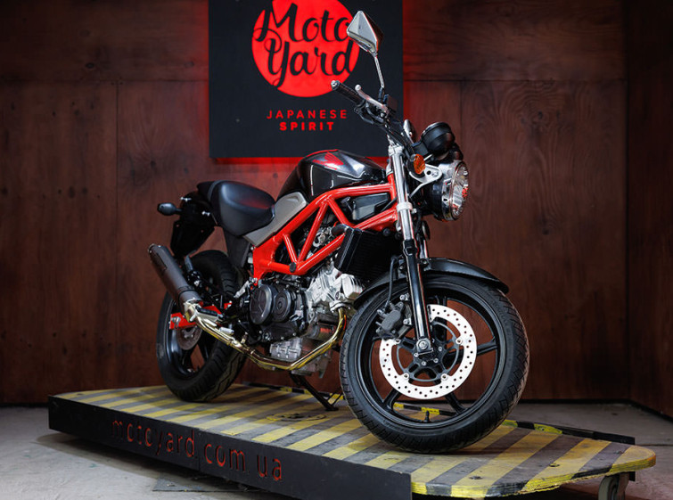 Мотоцикл Honda VTR 250 Інжектор с пробегом 14138 км