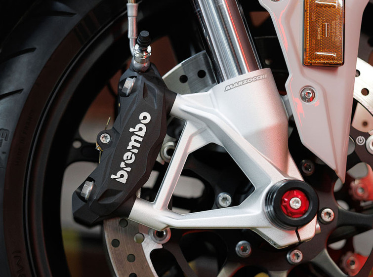 Мотоцикл BMW S1000R с пробегом 4246 км