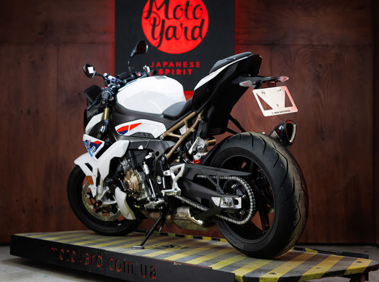 Мотоцикл BMW S1000R с пробегом 4246 км