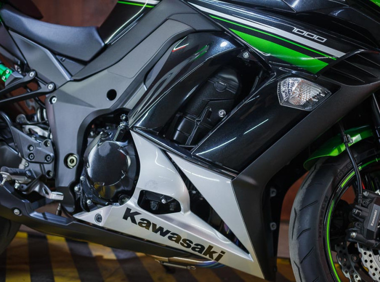 Мотоцикл Kawasaki Ninja Z1000SX TRACTION ABS с пробегом 14307 км