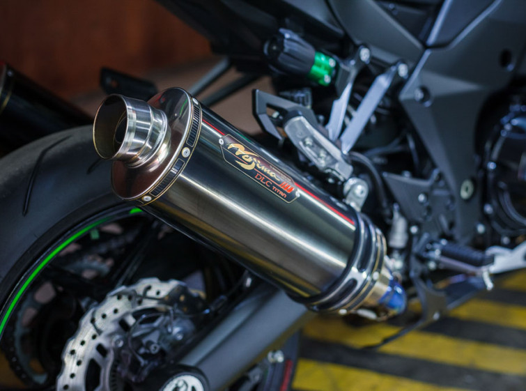 Мотоцикл Kawasaki Ninja Z1000SX TRACTION ABS с пробегом 14307 км