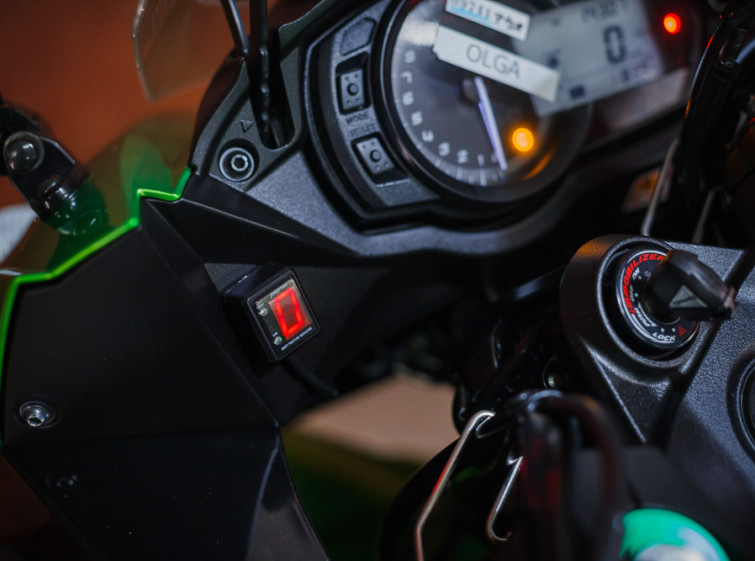 Мотоцикл Kawasaki Ninja Z1000SX TRACTION ABS с пробегом 14307 км