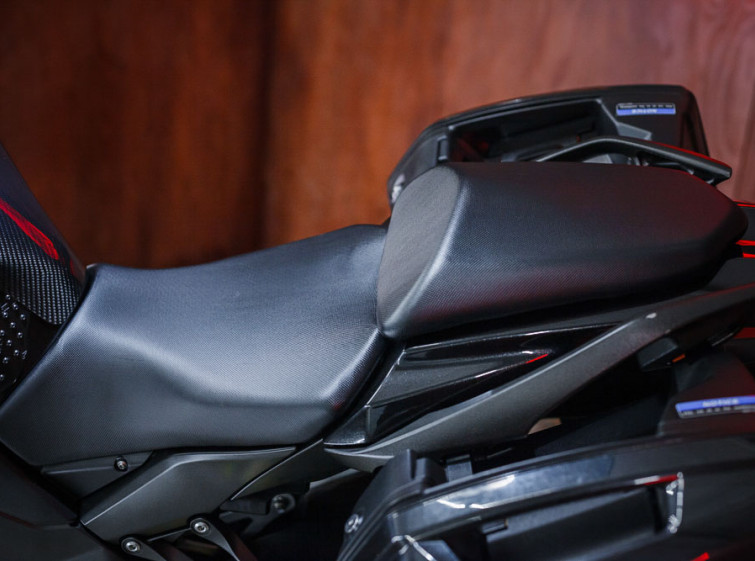 Мотоцикл Kawasaki Ninja Z1000SX TRACTION ABS з пробігом 34300 км