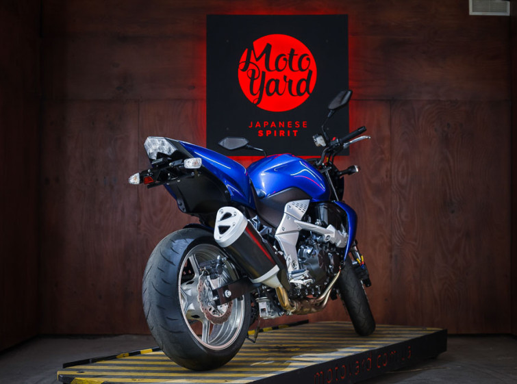 Мотоцикл Kawasaki Z750 з пробігом 5261 км