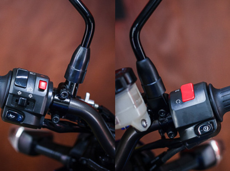 Мотоцикл Kawasaki Z750 з пробігом 5261 км