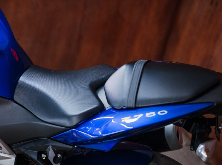 Мотоцикл Kawasaki Z750 з пробігом 5261 км