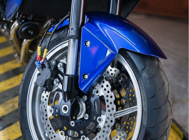 Мотоцикл Kawasaki Z750 з пробігом 5261 км