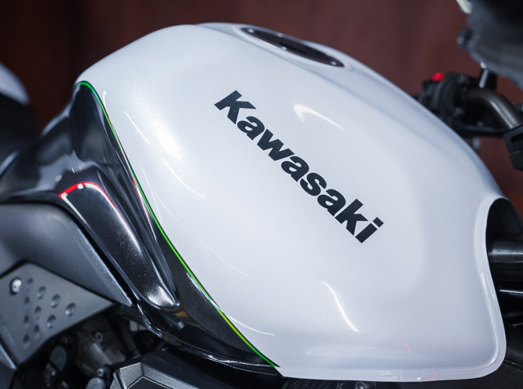 Мотоцикл Kawasaki Z750 з пробігом 9747 км
