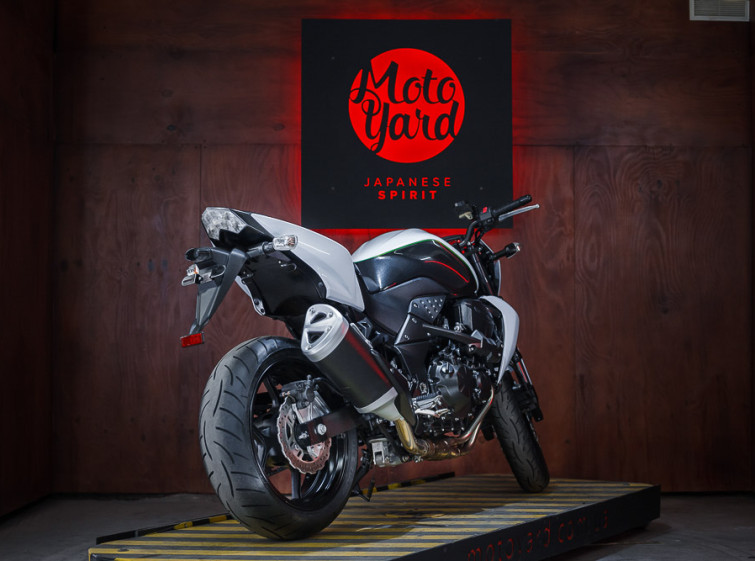 Мотоцикл Kawasaki Z750 з пробігом 9747 км