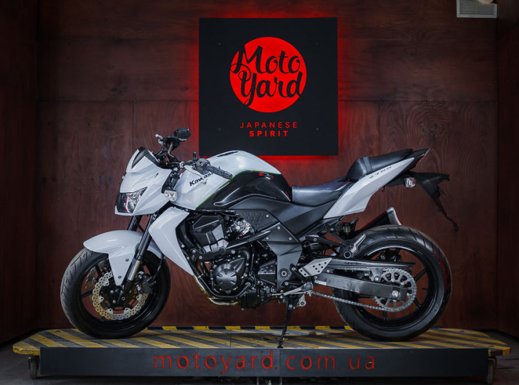 Мотоцикл Kawasaki Z750 з пробігом 9747 км
