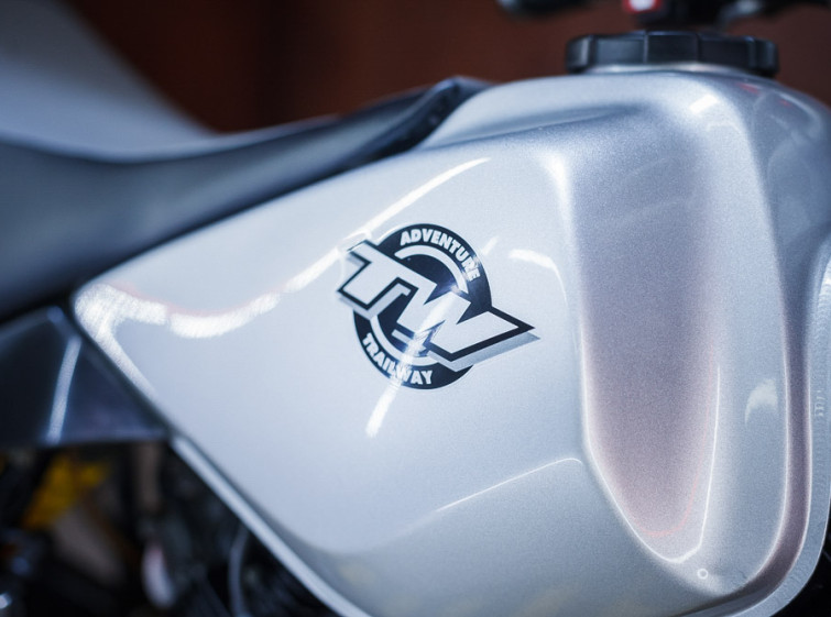 Мотоцикл Yamaha TW200 с пробегом 6208 км