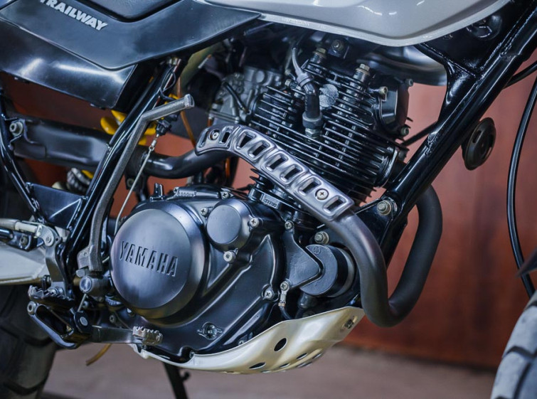 Мотоцикл Yamaha TW200 с пробегом 6208 км