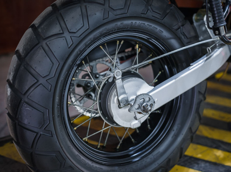 Мотоцикл Yamaha TW200 с пробегом 6208 км