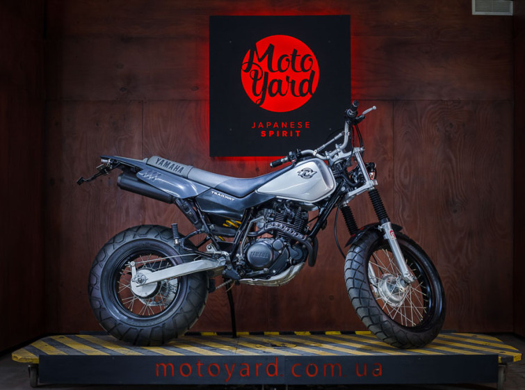 Мотоцикл Yamaha TW200 с пробегом 6208 км