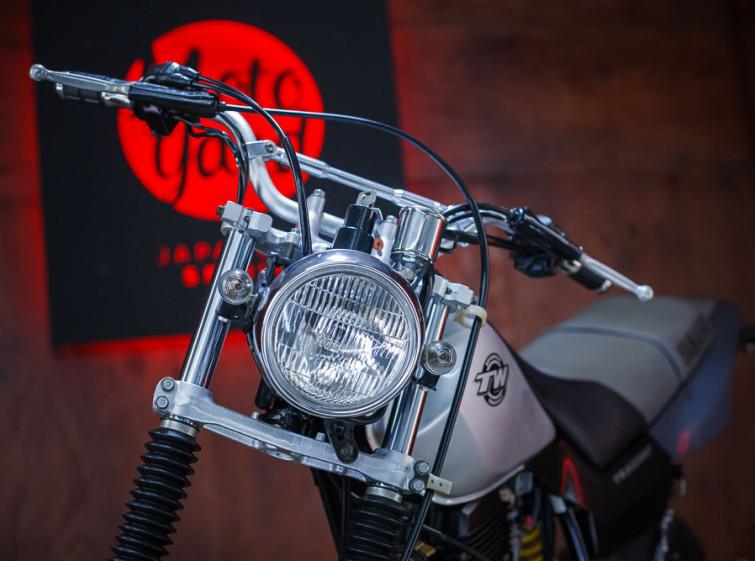 Мотоцикл Yamaha TW200 с пробегом 6208 км