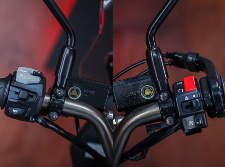 Мотоцикл Suzuki V-Strom DL1000 Traction ABS с пробегом 18316 км