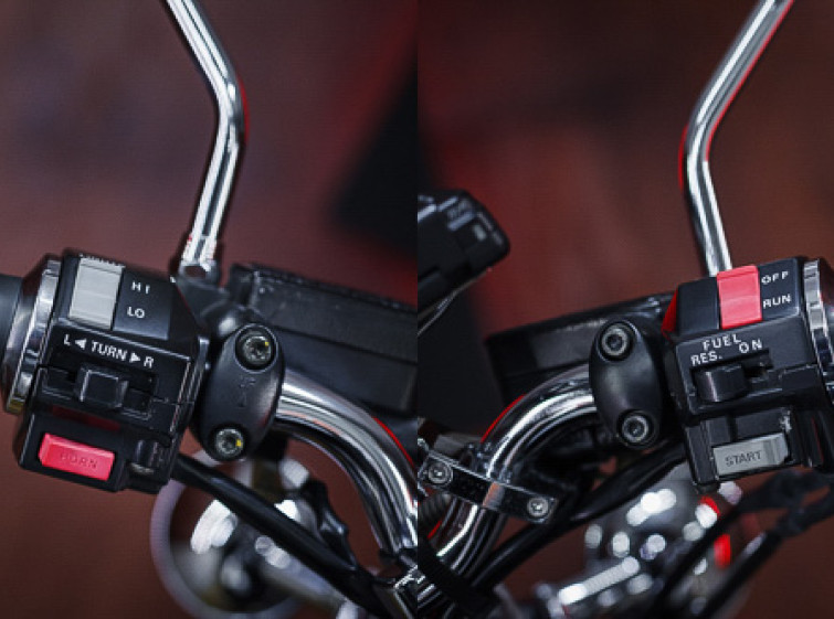 Мотоцикл Yamaha V-MAX 1200 с пробегом 15177 км