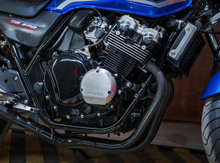 Мотоцикл Honda CB 400 SF з пробігом 25279 км