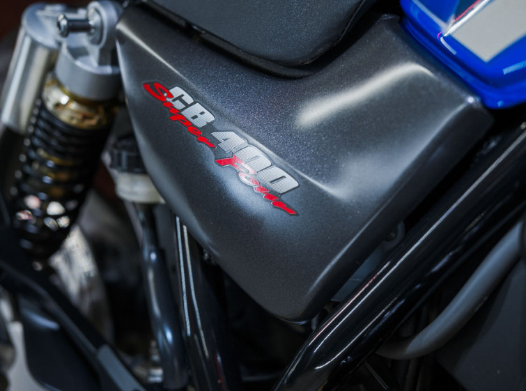 Мотоцикл Honda CB 400 SF з пробігом 25279 км