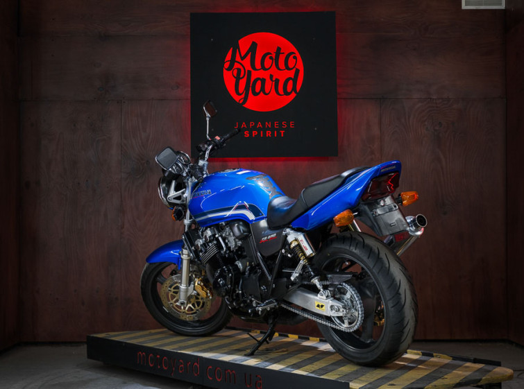 Мотоцикл Honda CB 400 SF з пробігом 25279 км