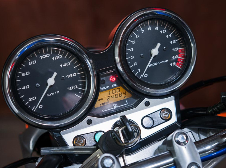 Мотоцикл Honda CB 400 SF з пробігом 25279 км