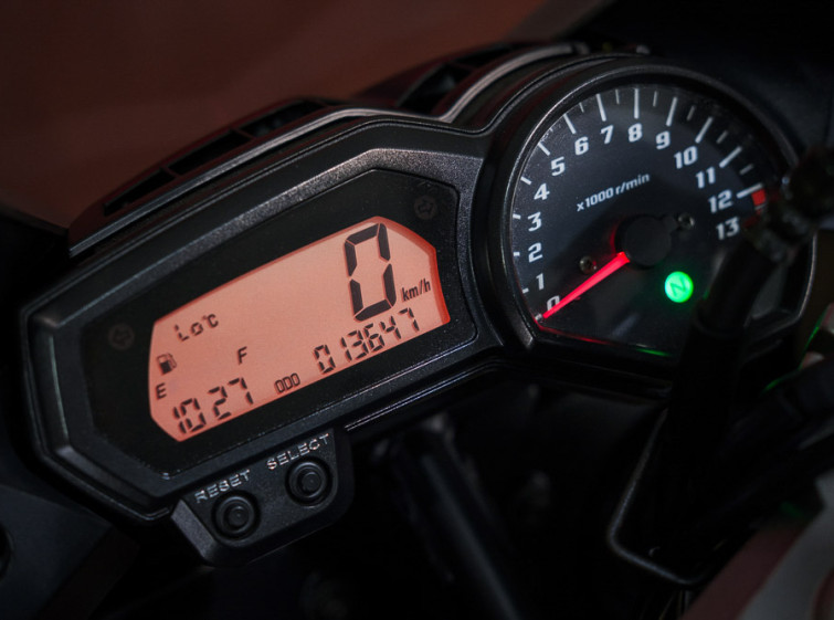 Мотоцикл Yamaha FZ1 с пробегом 13647 км