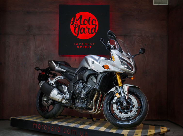 Мотоцикл Yamaha FZ1 с пробегом 13647 км