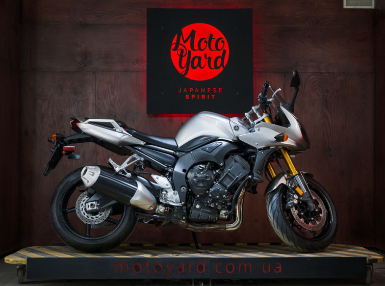Мотоцикл Yamaha FZ1 с пробегом 13647 км