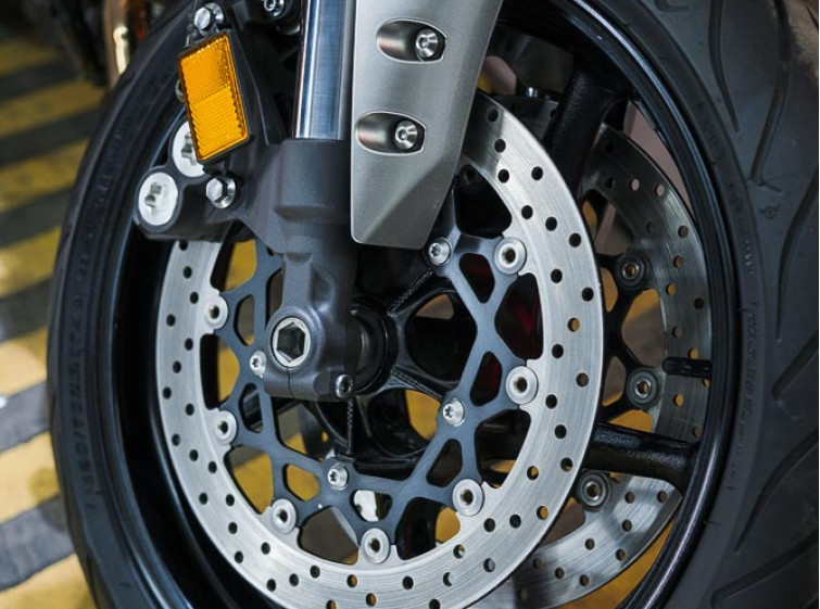 Мотоцикл Yamaha FZ1 с пробегом 13647 км