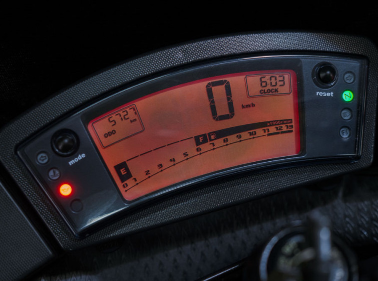 Мотоцикл Kawasaki Ninja ER400R с пробегом 5727 км