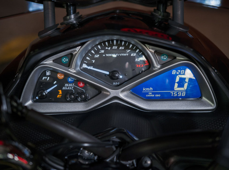 Макси скутер Yamaha Majesty S с пробегом 7598 км