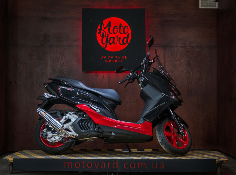 Макси скутер Yamaha Majesty S с пробегом 7598 км