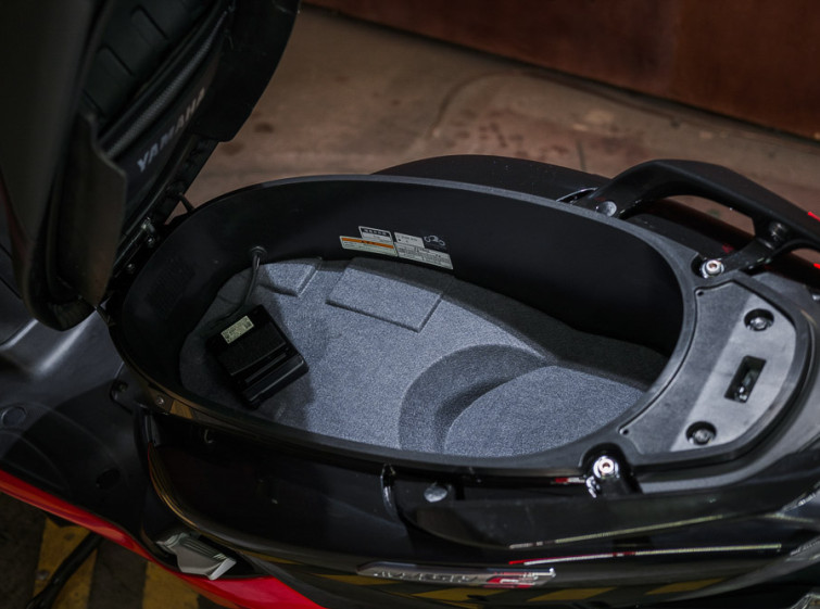 Макси скутер Yamaha Majesty S с пробегом 7598 км