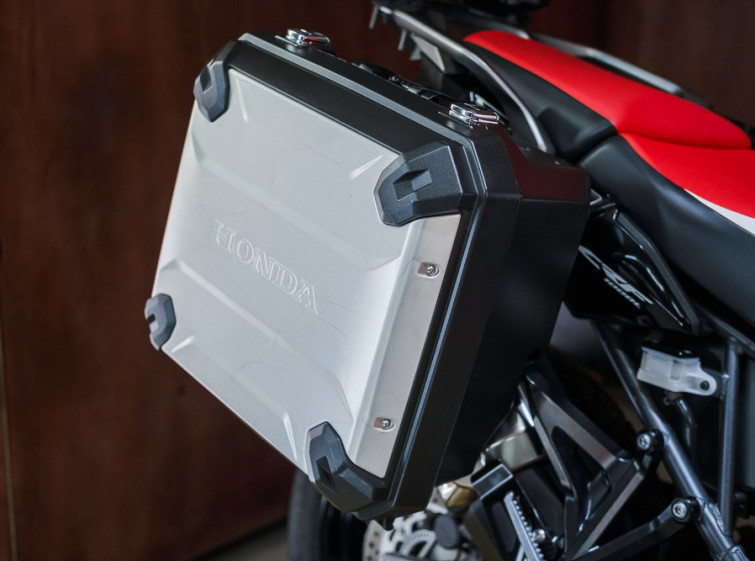 Мотоцикл Honda Africa Twin CRF1000L Traction ABS Автомат с пробегом 3532 км