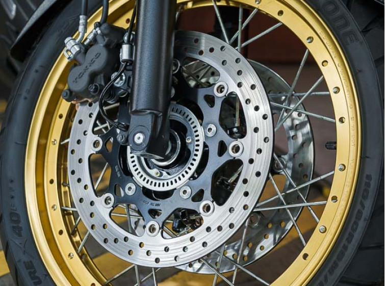 Мотоцикл Suzuki V-Strom DL650 XT ABS Traction з пробігом 30701 км