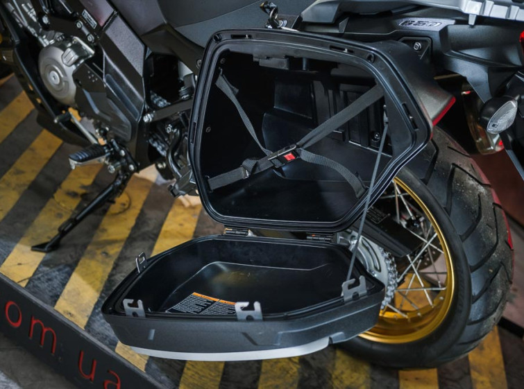 Мотоцикл Suzuki V-Strom DL650 XT ABS Traction з пробігом 30701 км