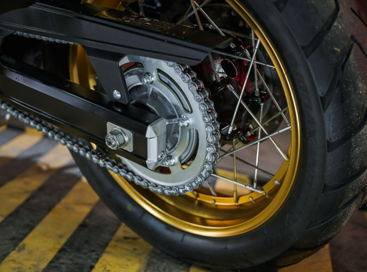 Мотоцикл Suzuki V-Strom DL650 XT ABS Traction з пробігом 30701 км