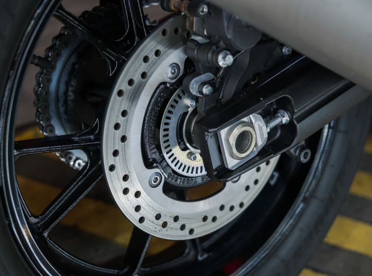 Мотоцикл Suzuki V-Strom DL1000 Traction ABS с пробегом 8924 км