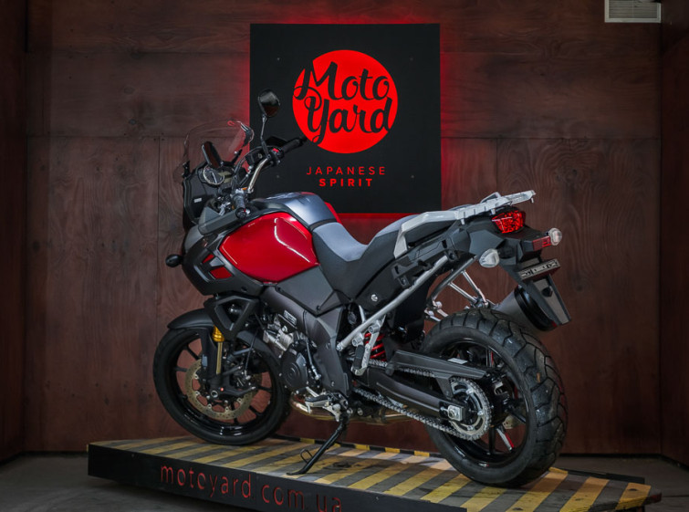 Мотоцикл Suzuki V-Strom DL1000 Traction ABS с пробегом 8924 км