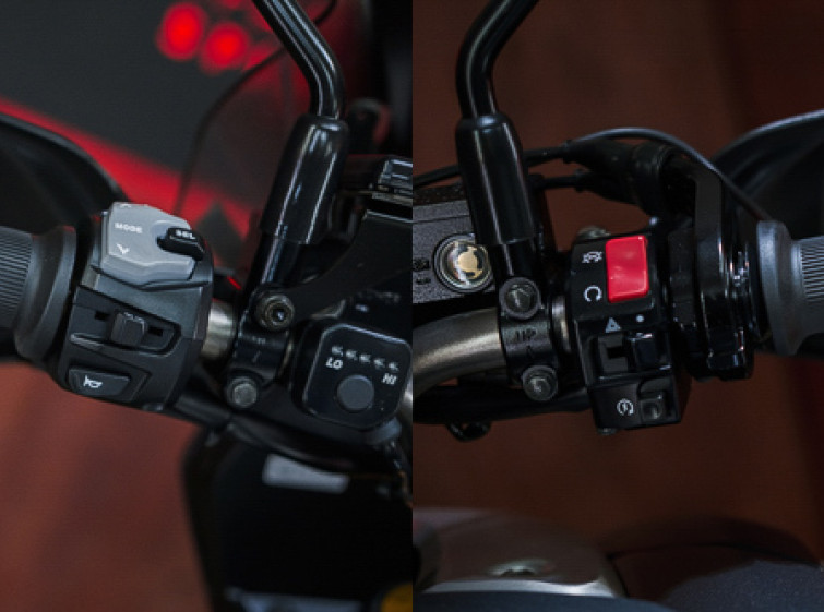 Мотоцикл Suzuki V-Strom DL1000 Traction ABS с пробегом 28492 км