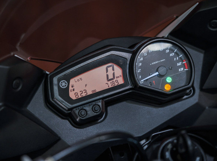 Мотоцикл Yamaha XJ6 Diversion ABS с пробегом 7189 км