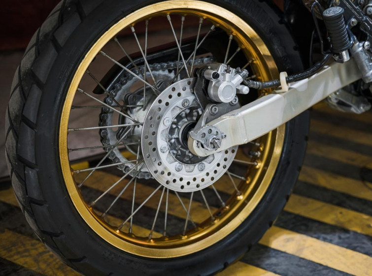 Мотоцикл Kawasaki KL250 Super Sherpa с пробегом 18264 км