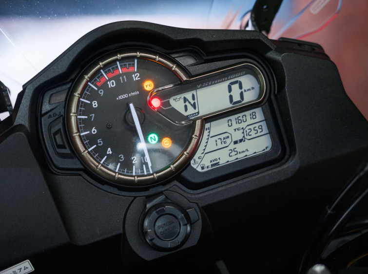 Мотоцикл Suzuki V-Strom DL1000 Traction ABS с пробегом 16018 км