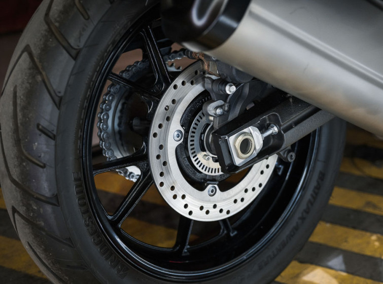 Мотоцикл Suzuki V-Strom DL1000 Traction ABS с пробегом 16018 км