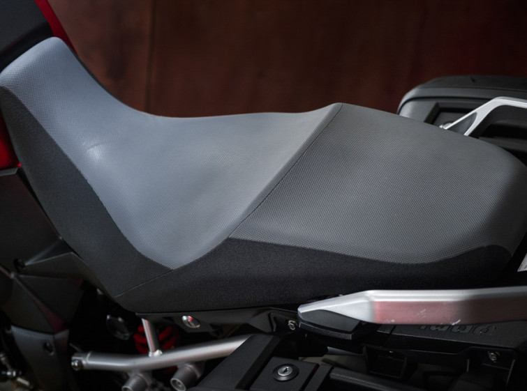 Мотоцикл Suzuki V-Strom DL1000 Traction ABS с пробегом 16018 км