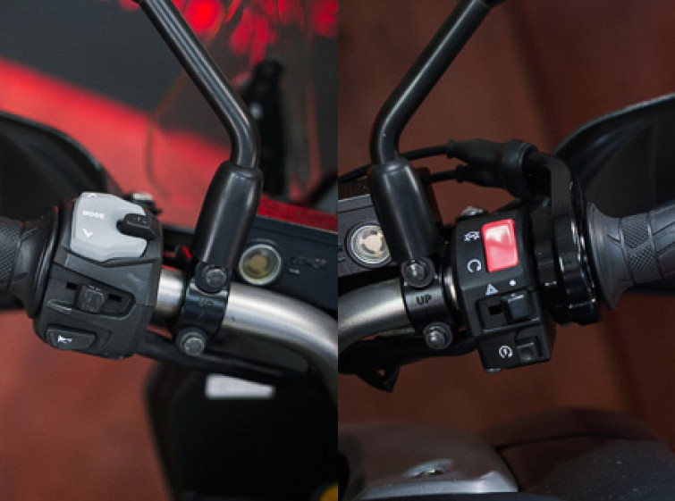 Мотоцикл Suzuki V-Strom DL1000 Traction ABS с пробегом 16018 км